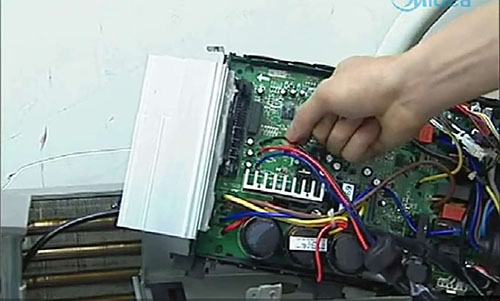 崇礼美的空调电话是多少